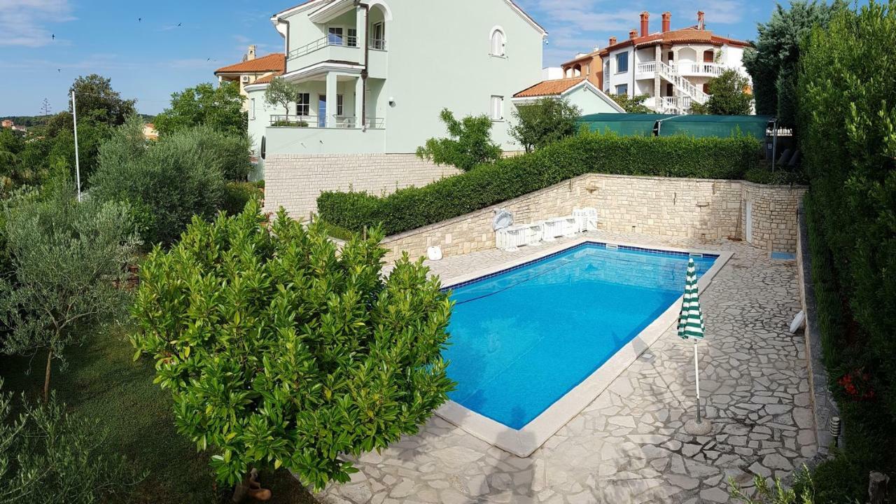 Villa Noela Pula Exterior photo