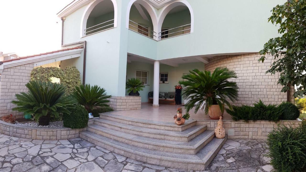 Villa Noela Pula Exterior photo